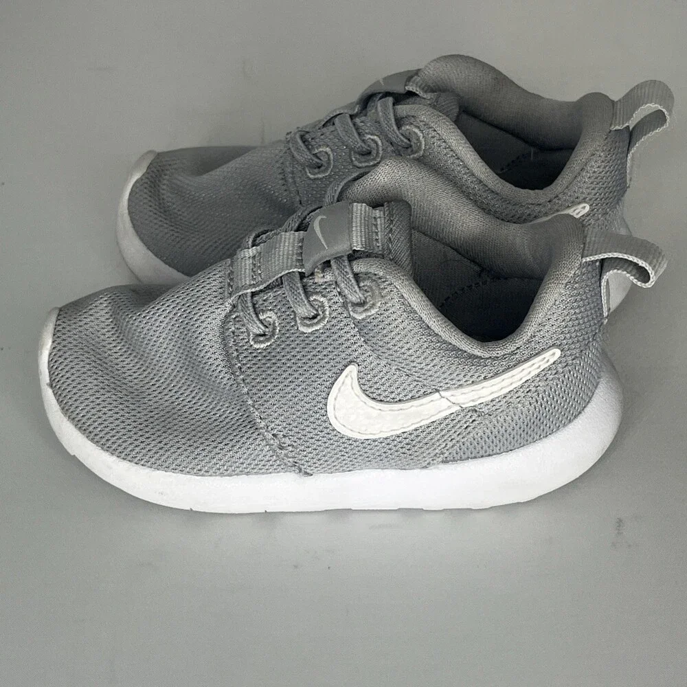 Nike Boys 6c Gray